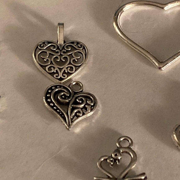 Lot of 11 charms/pendants heart theme - Picture 6 of 8